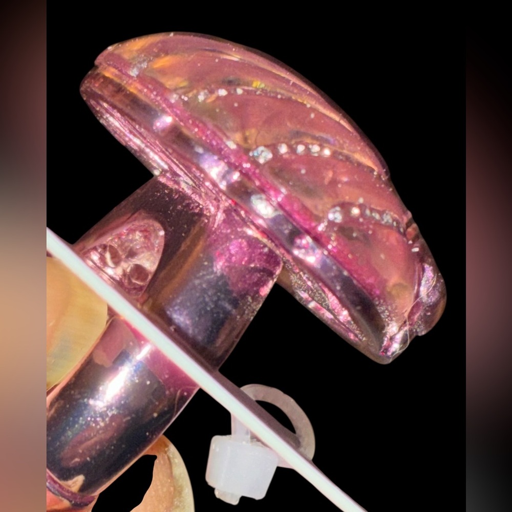 BETSEY JOHNSON Mermaid Jewels Glittering Pale Pink & Silver Stretch Ring NEW NWT - Picture 4 of 9